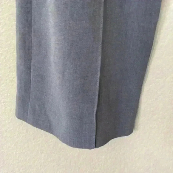 Larry Levine Grey Slacks Size 6 Petite - Picture 3 of 7